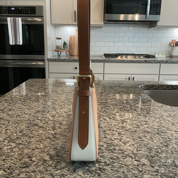 Kate Spade Reegan Small Shoulder Bag - Picture 3 of 8